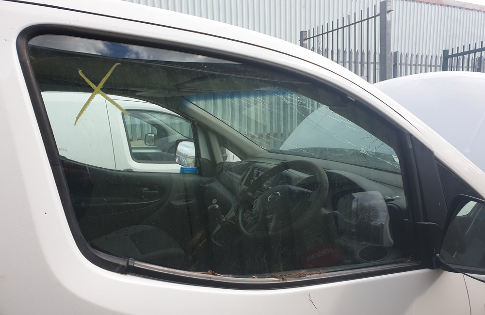 Nissan NV200 Acenta DCI Door window glass driver side front